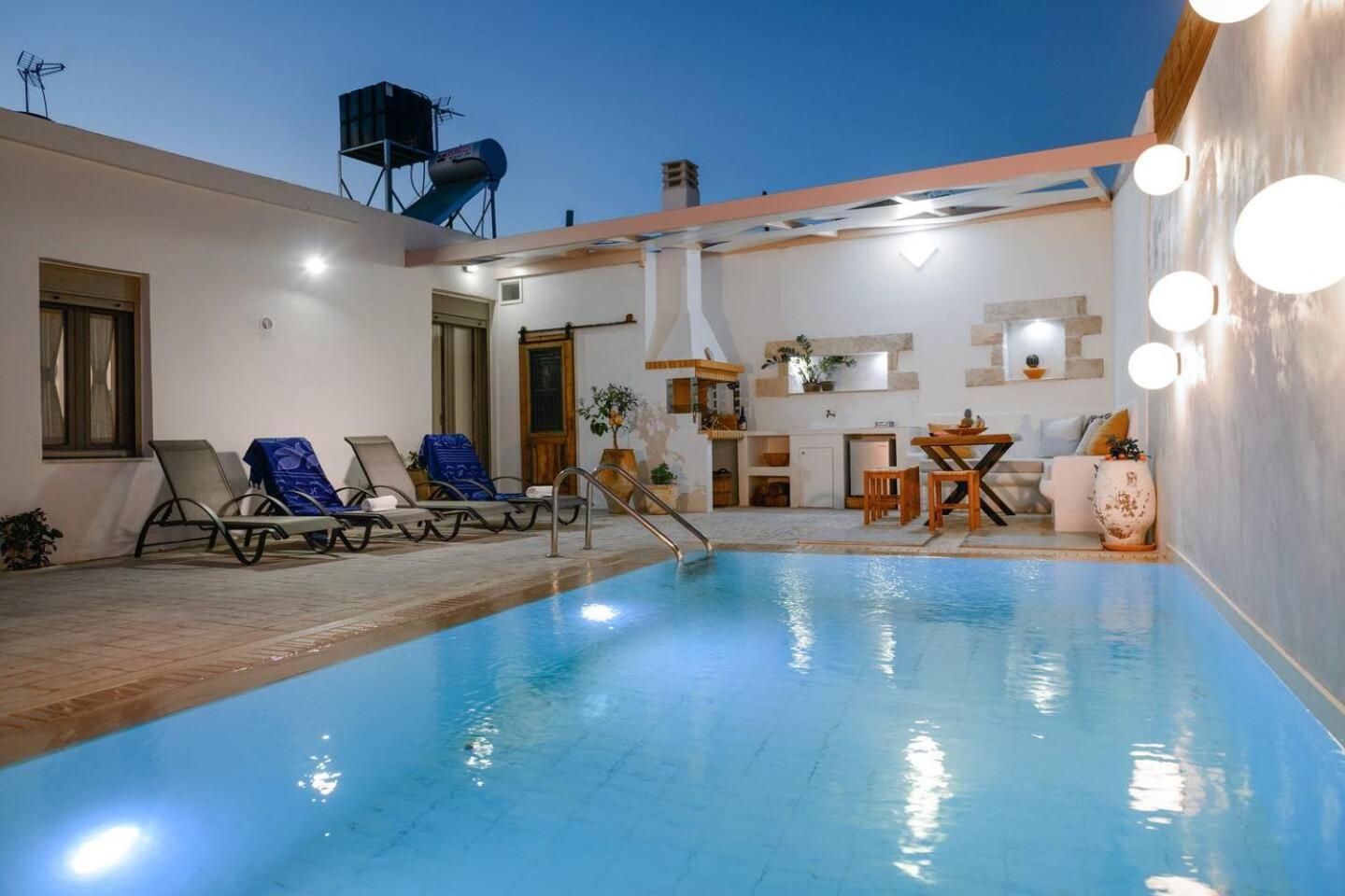 Chrisanthi Elegant Villa Pitsidia Exterior foto