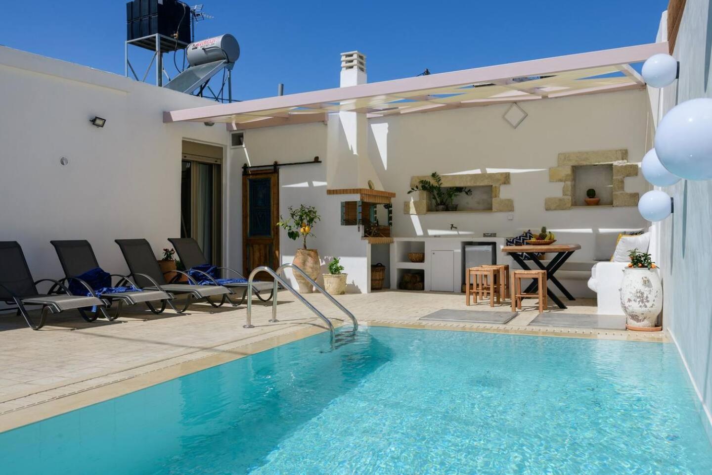 Chrisanthi Elegant Villa Pitsidia Exterior foto